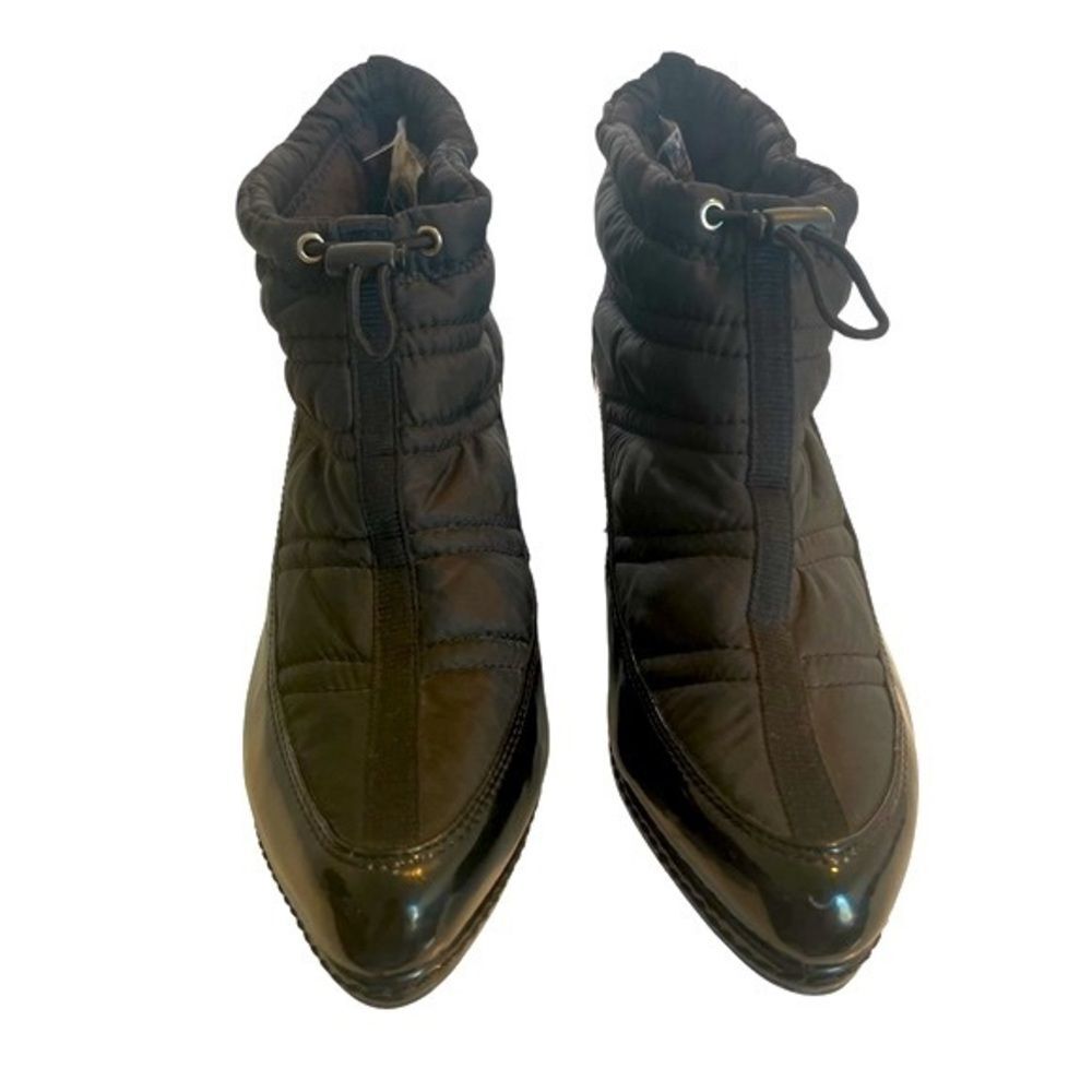 FIONI Quilted Nylon and Faux Leather Wedge‎ Winter Ankle Boot, Size 7.5